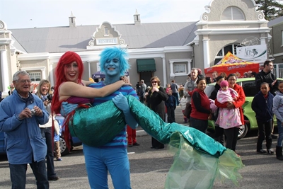 Fairy tale characters delight at theatre